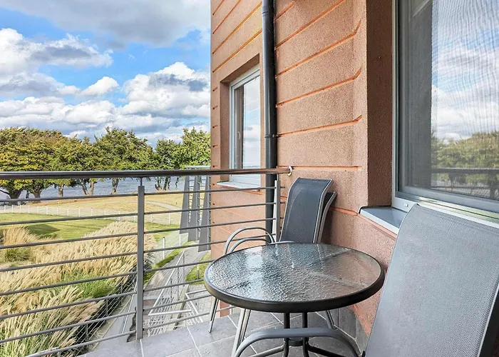 Apartament Przytulny Z Widokiem Na Morze I Parkingiem By Renters